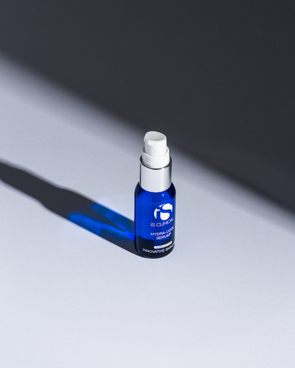 iS CLINICAL Hydra-Cool Serum