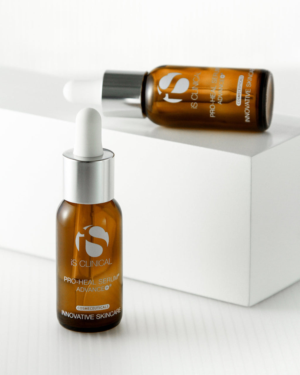 iS CLINICAL Pro-Heal Serum Advance